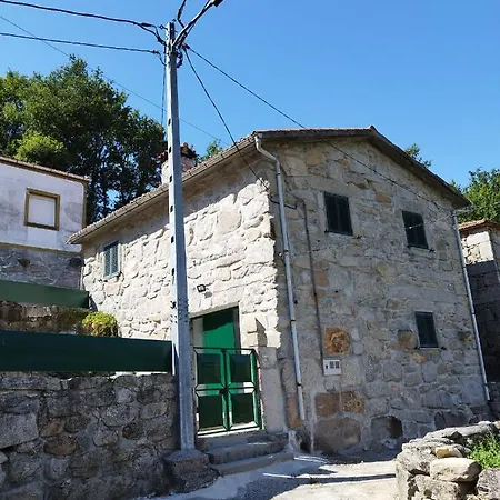 Casa Termal Do Vale Xures /geres Holiday home *